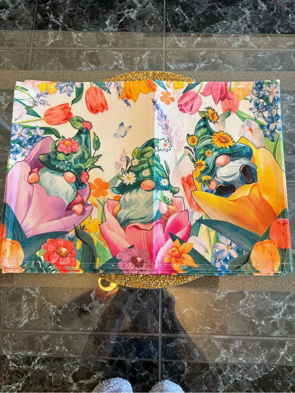 Floral Placemats NWT Gnome and Tulips Multicolor Garden Print. Set of 6, 12x18”